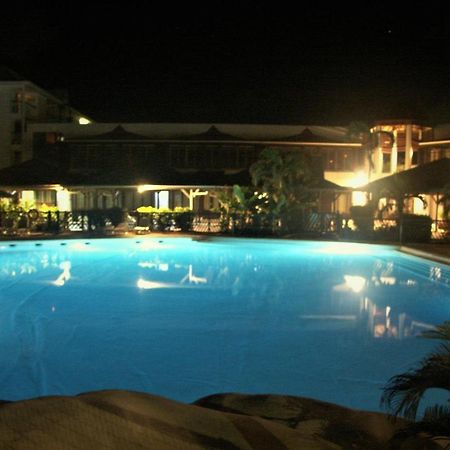 Le Petit Eden - Residence 3 Etoiles - Piscine Et Plage "Le Manganao" Saint-Francois  Dış mekan fotoğraf